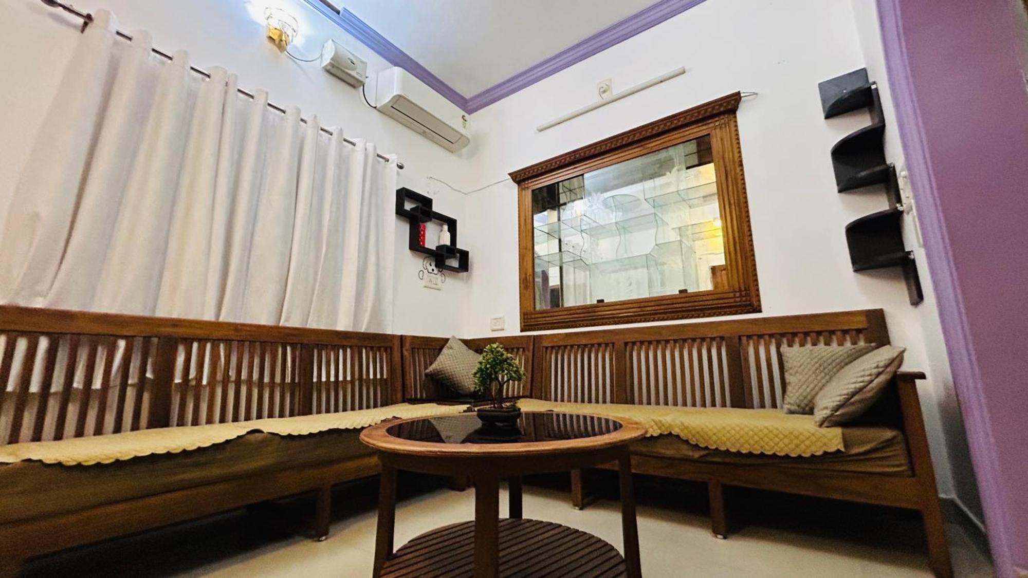 Ebs Guest House Недумбассери Экстерьер фото