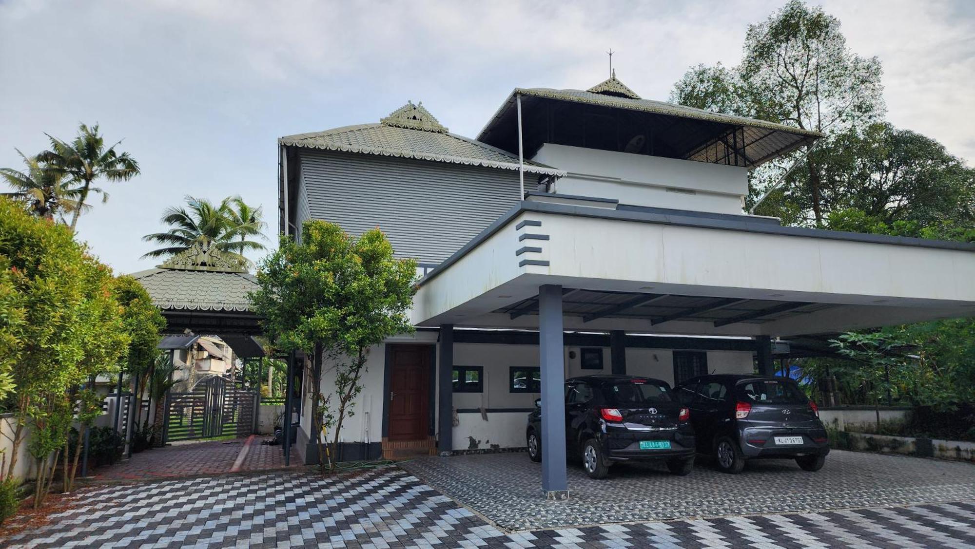 Ebs Guest House Недумбассери Экстерьер фото