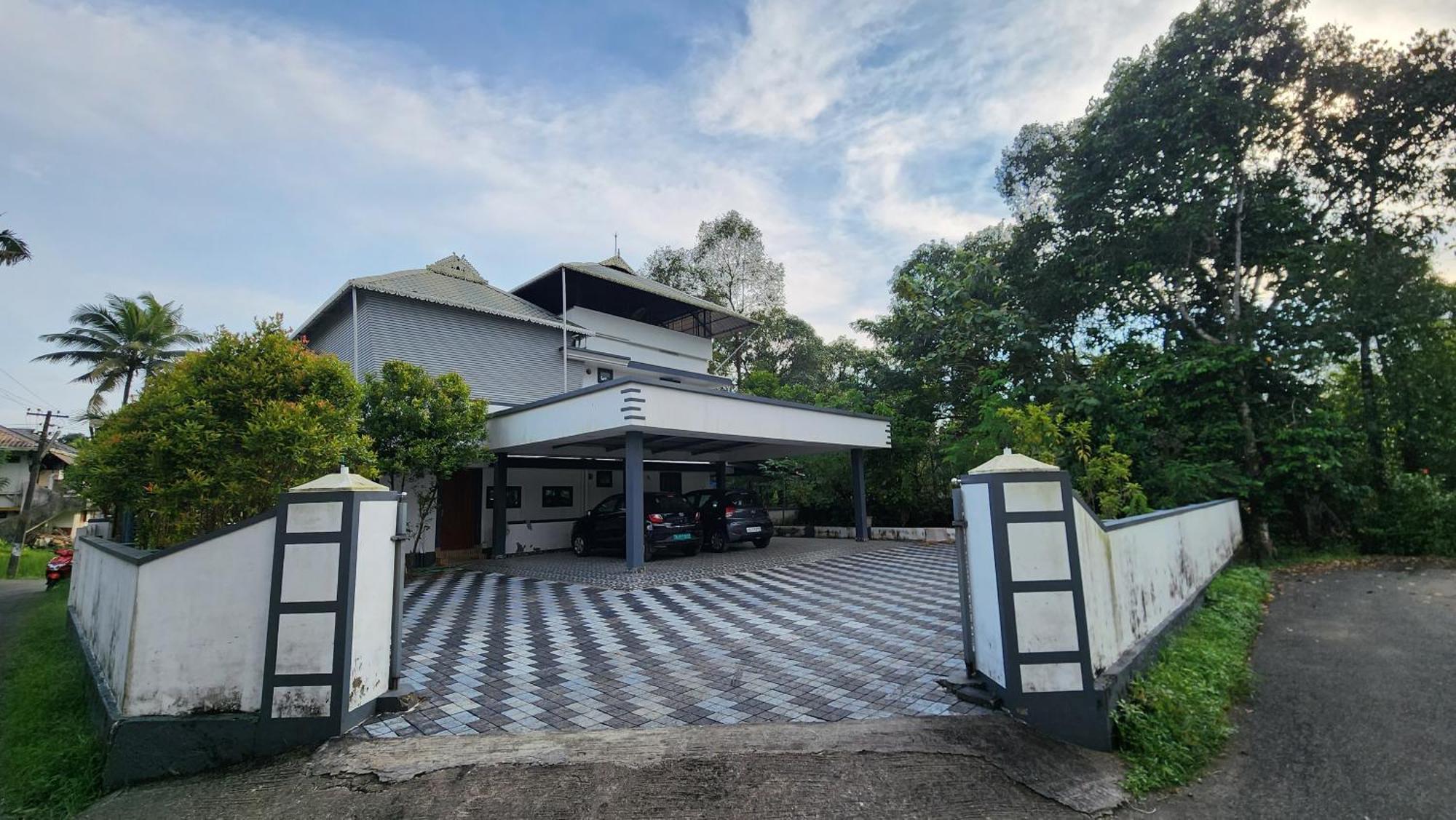 Ebs Guest House Недумбассери Экстерьер фото